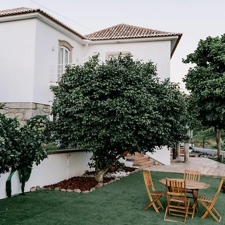 Portugal Countryside Retreat For Remote Workers And Digital Nomads Вали-ди-Камбра