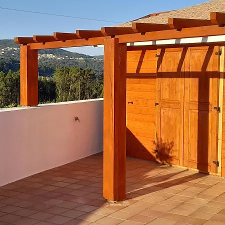 Hétvégi ház The Valley, Apartamentos Em Casa De Campo Nas Montanhas Magicas - A Sala E A Cozinha, Localizadas Numa Cabana De Madeira, Sao Partilhadas Vale de Cambra